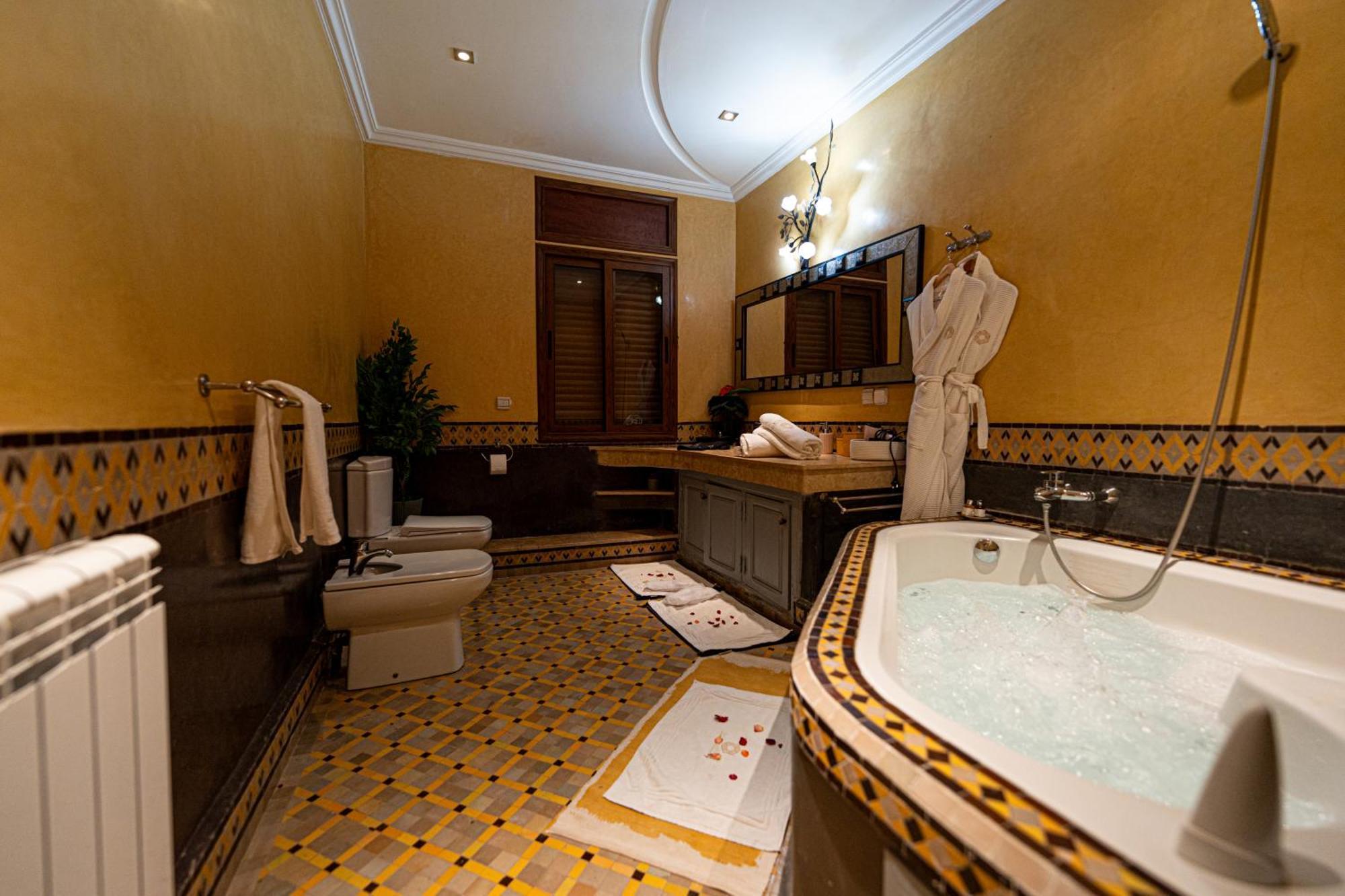Palais Les Sources De L'Atlas & Spa El Harkat Exterior foto